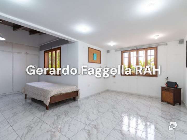 Casa en Colinas de Santa Mónica, Caracas – 24
