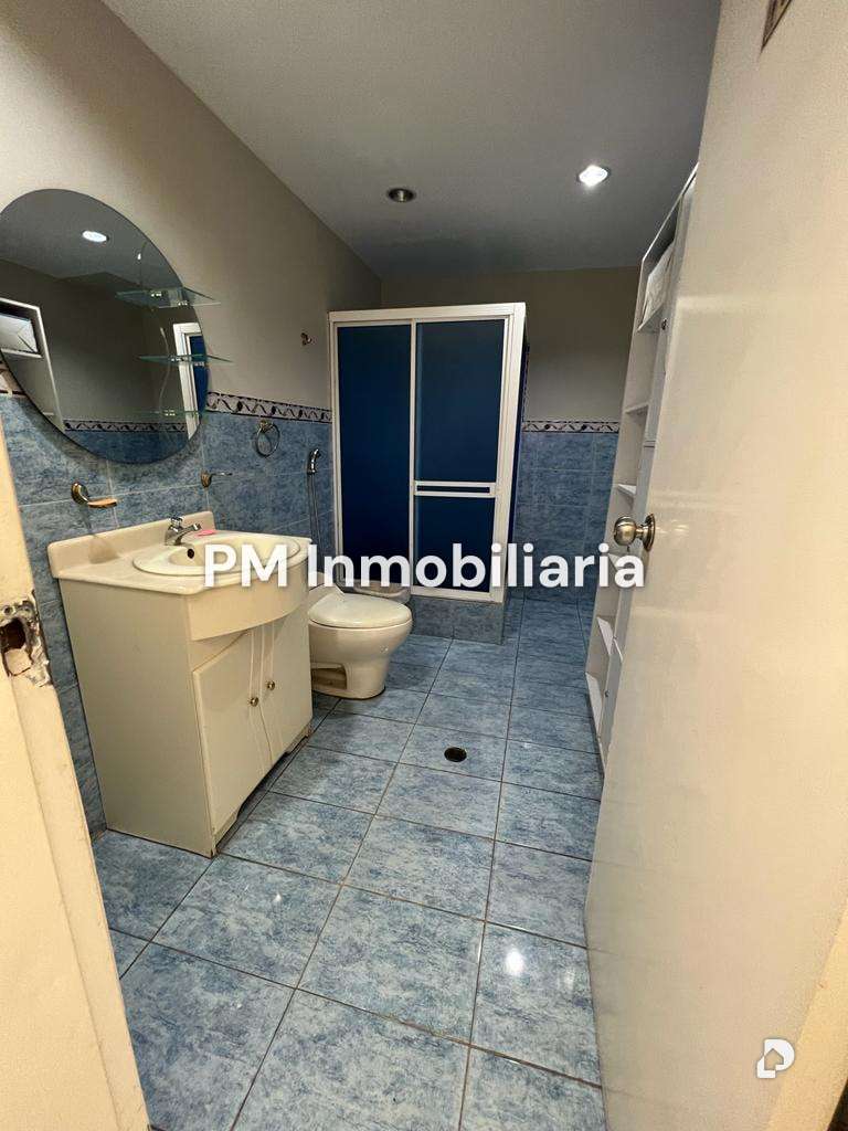 House in La Castellana, Caracas – 13