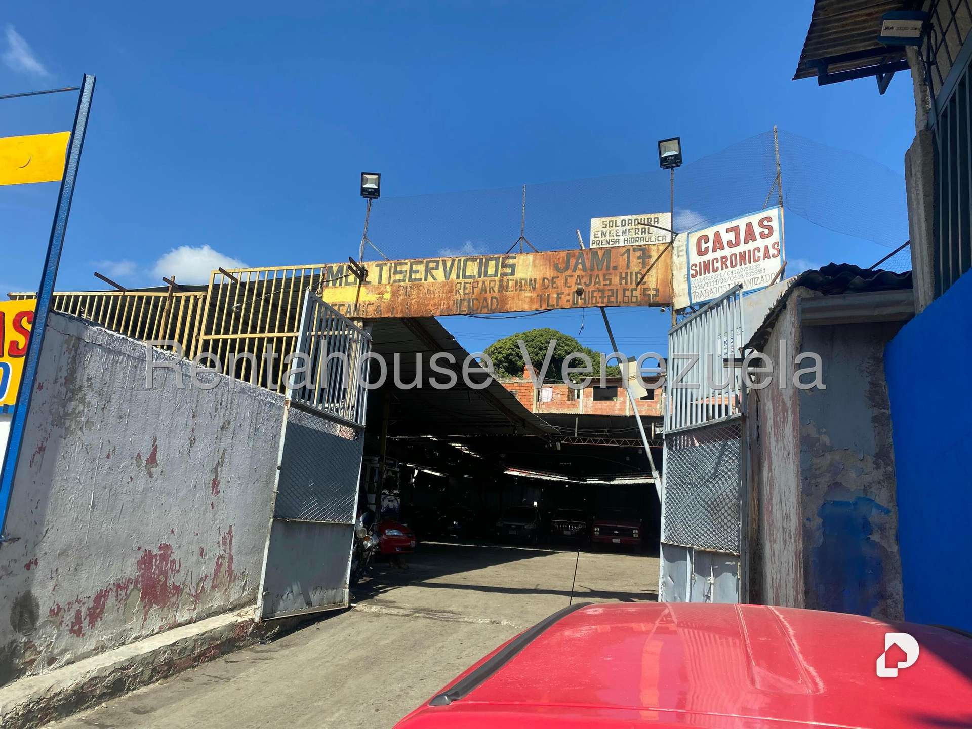 Local comercial en Antímano, Caracas – 25