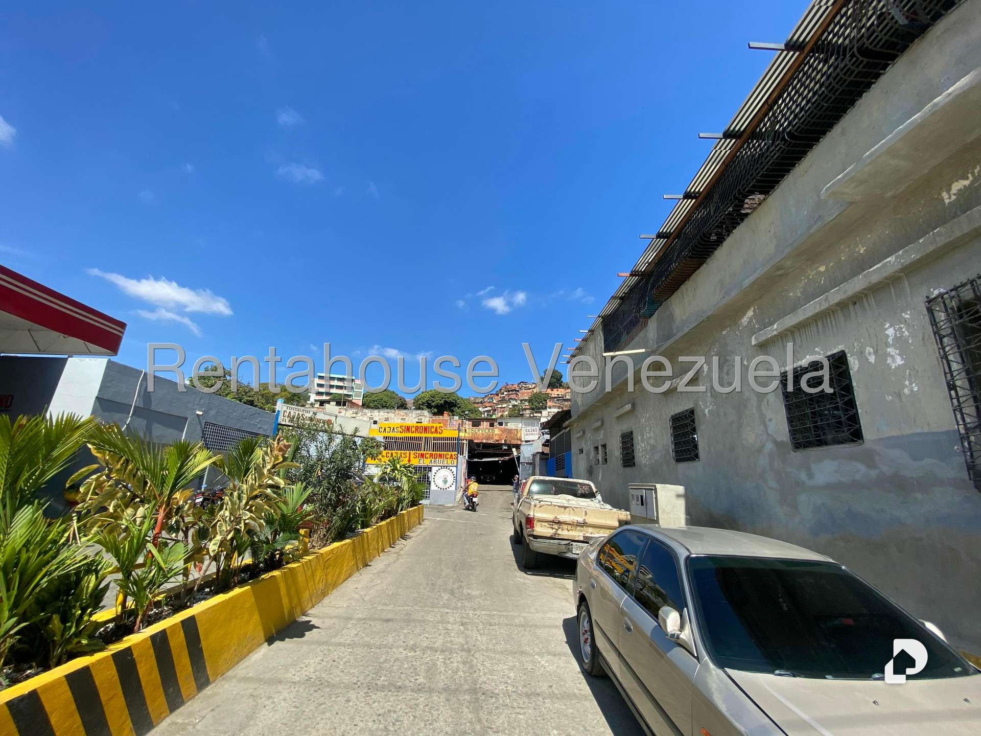 Local comercial en Antímano, Caracas – 23