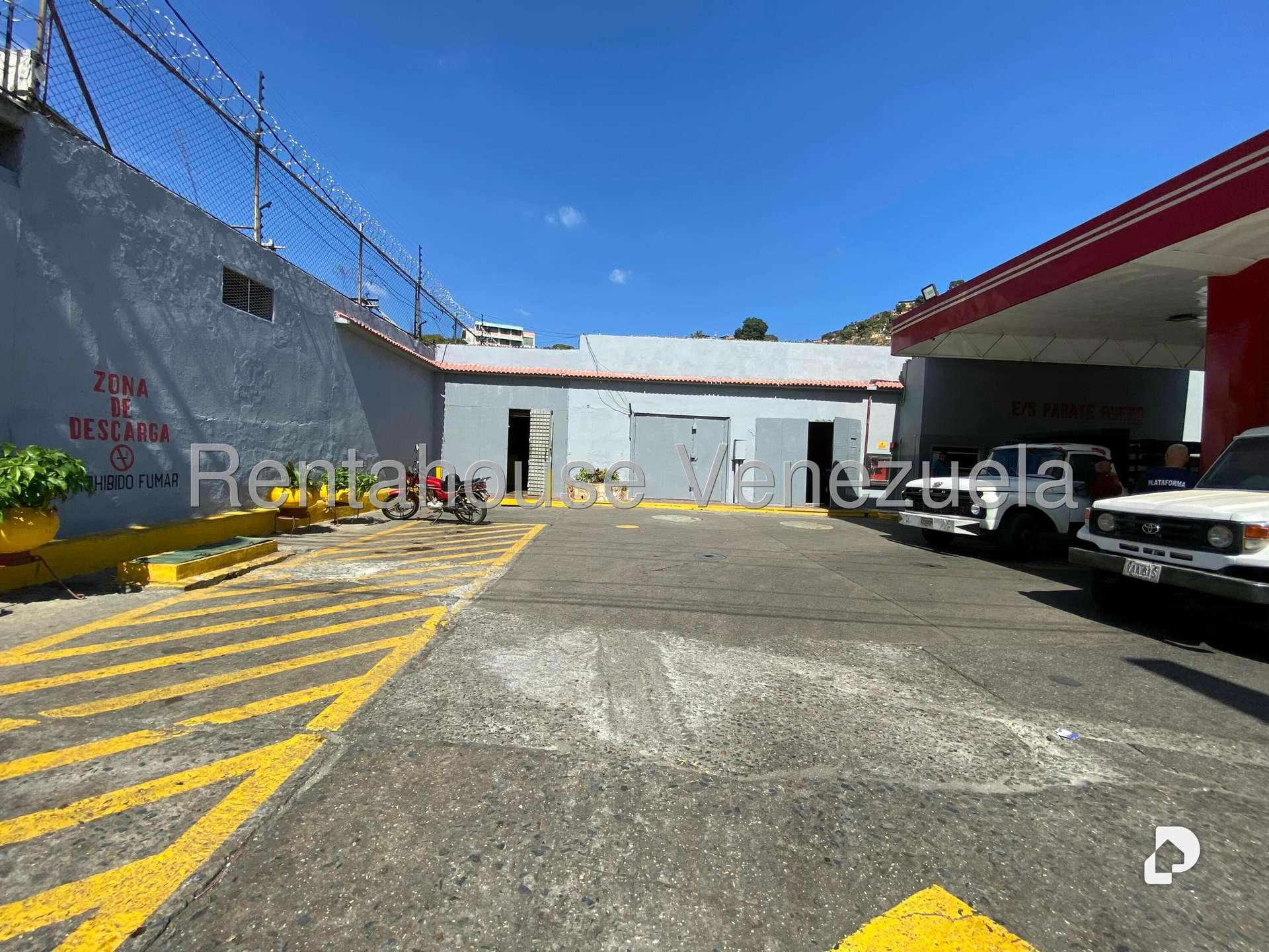 Local comercial en Antímano, Caracas – 12