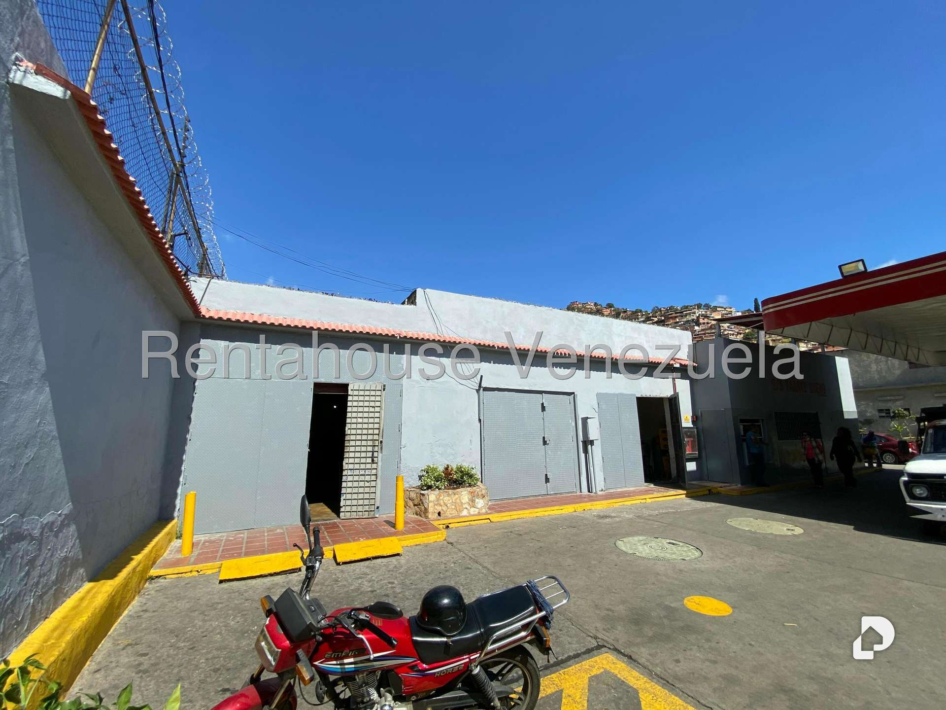 Local comercial en Antímano, Caracas – 16