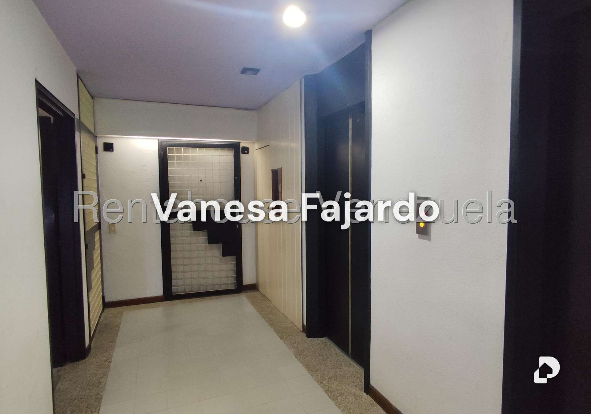 Apartamento en La Florida, Caracas – 15