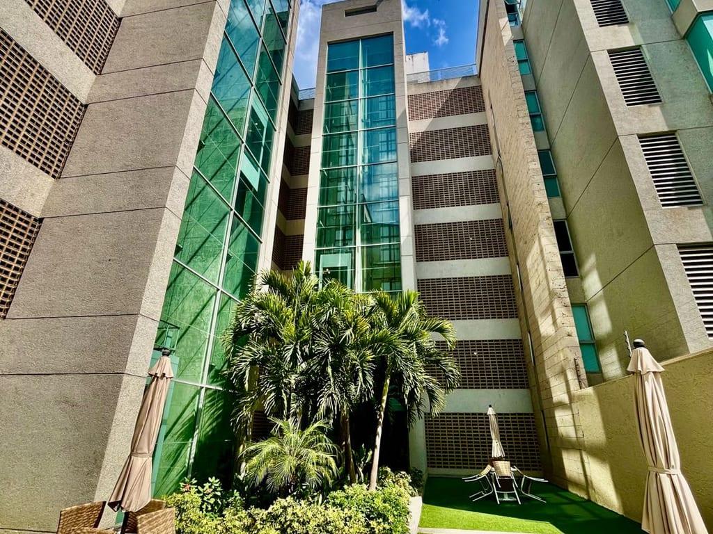 Apartamento en Lomas del Sol, Caracas