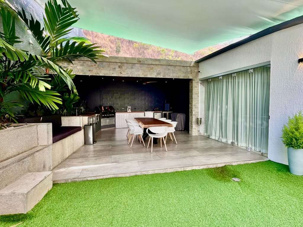 Apartamento en Lomas del Sol, Caracas