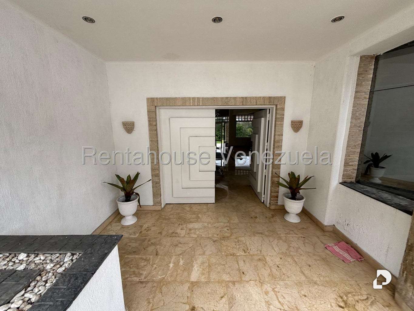 Casa en Lomas de La Lagunita, Caracas – 8