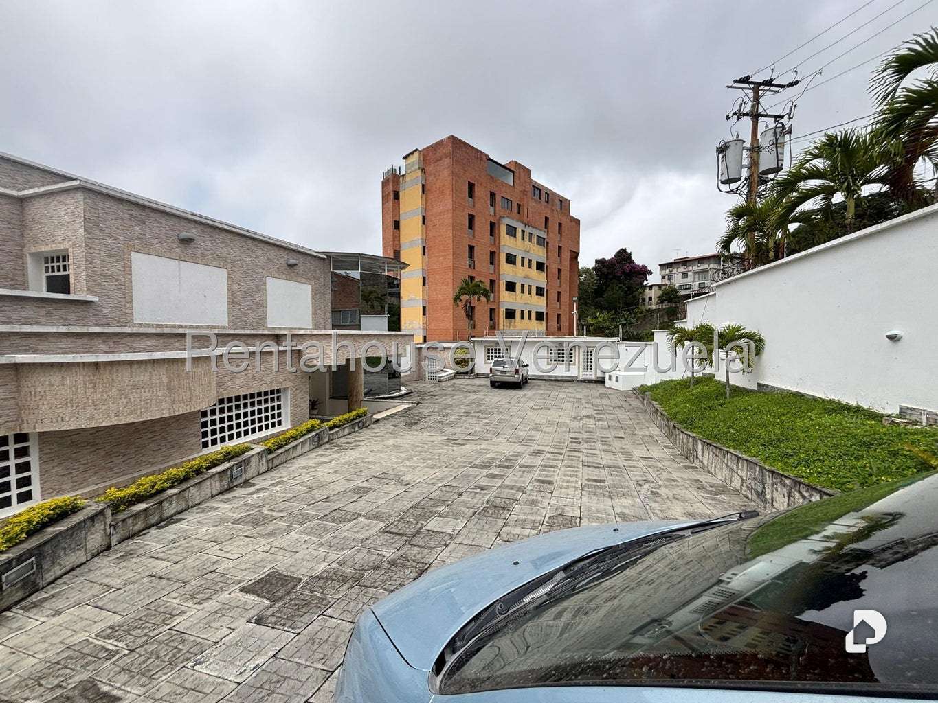 Casa en Lomas de La Lagunita, Caracas – 2