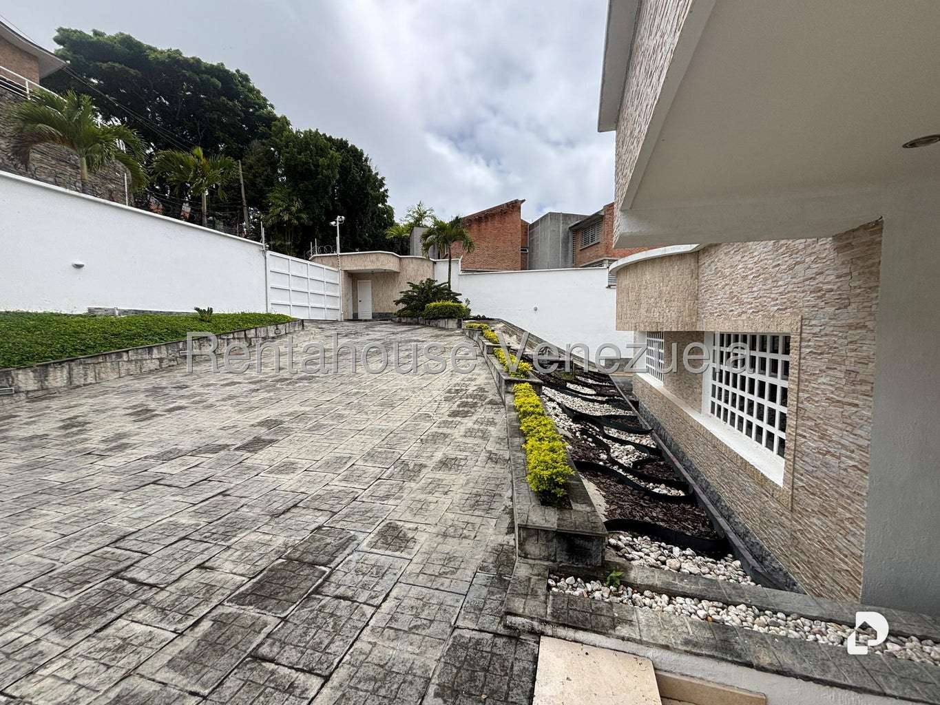 Casa en Lomas de La Lagunita, Caracas – 6