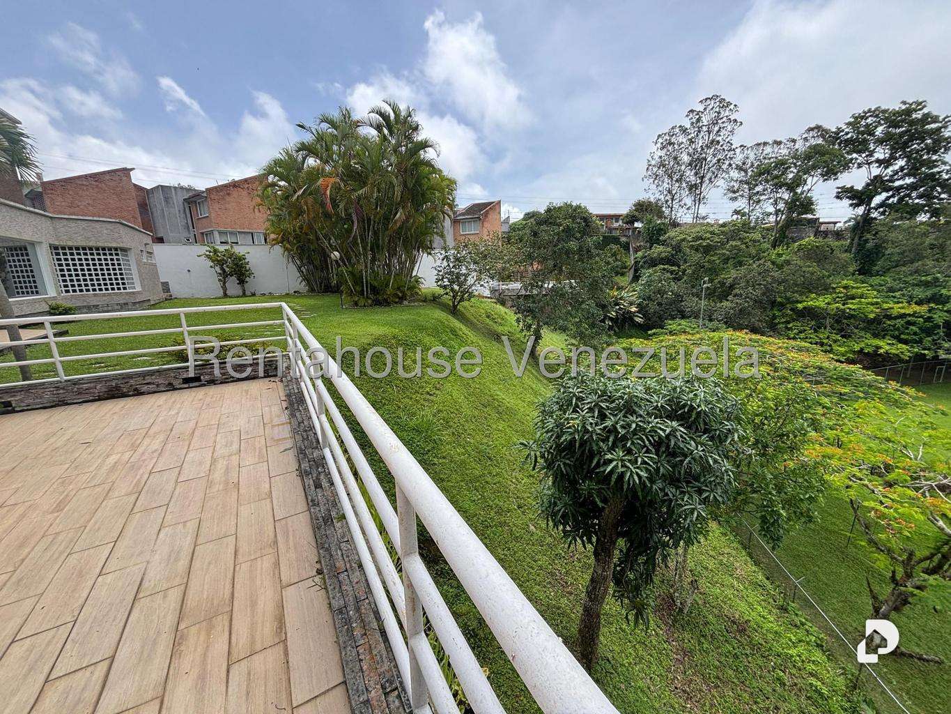 Casa en Lomas de La Lagunita, Caracas – 73