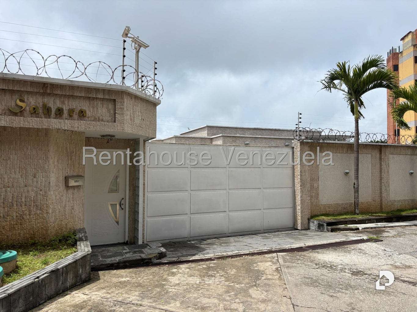 Casa en Lomas de La Lagunita, Caracas – 86
