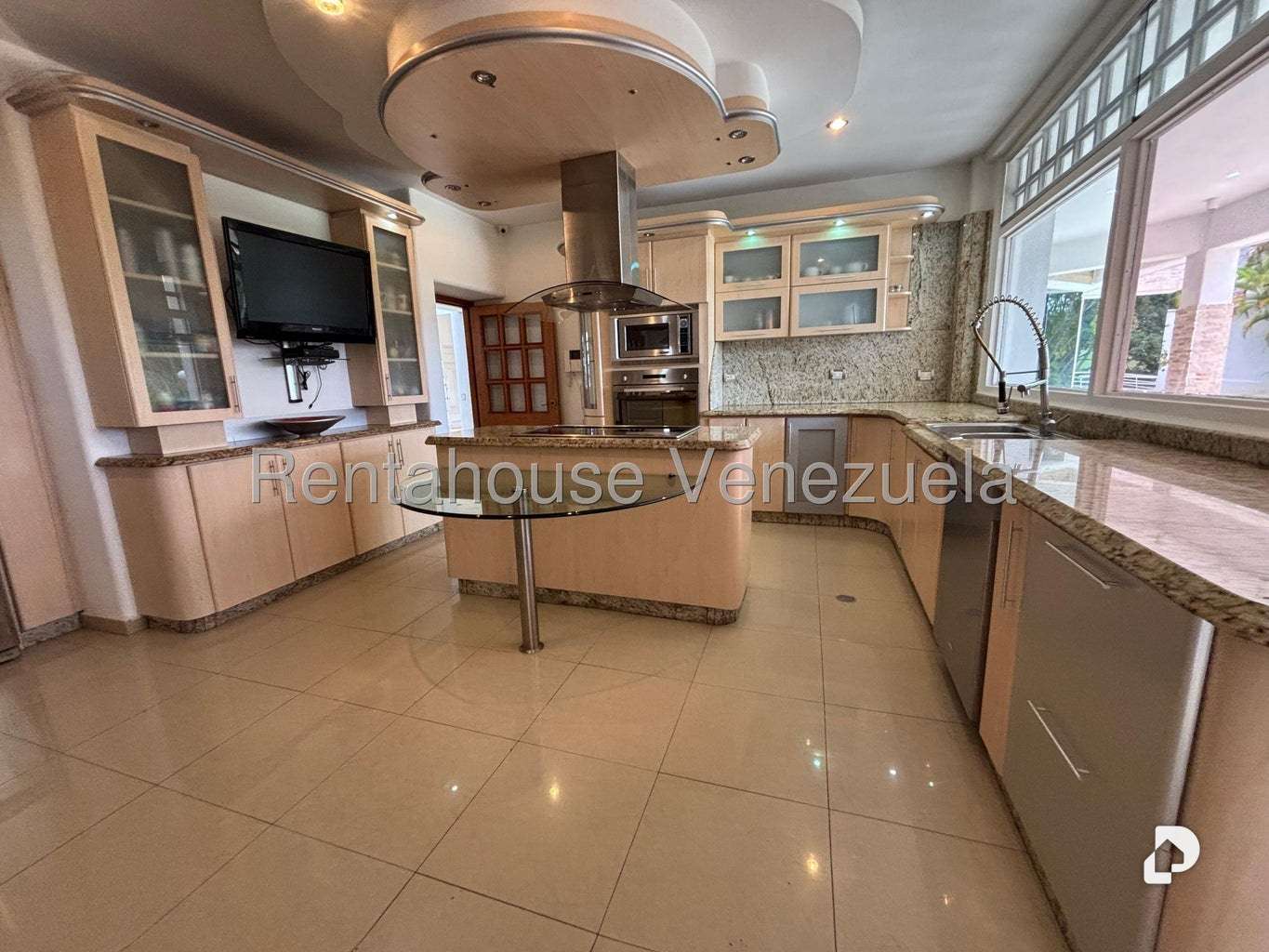 Casa en Lomas de La Lagunita, Caracas – 27