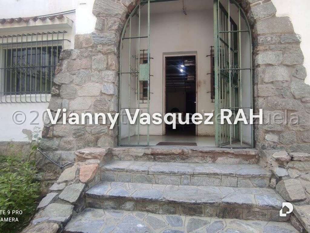 Local comercial en Parroquia San Bernardino, Caracas – 13