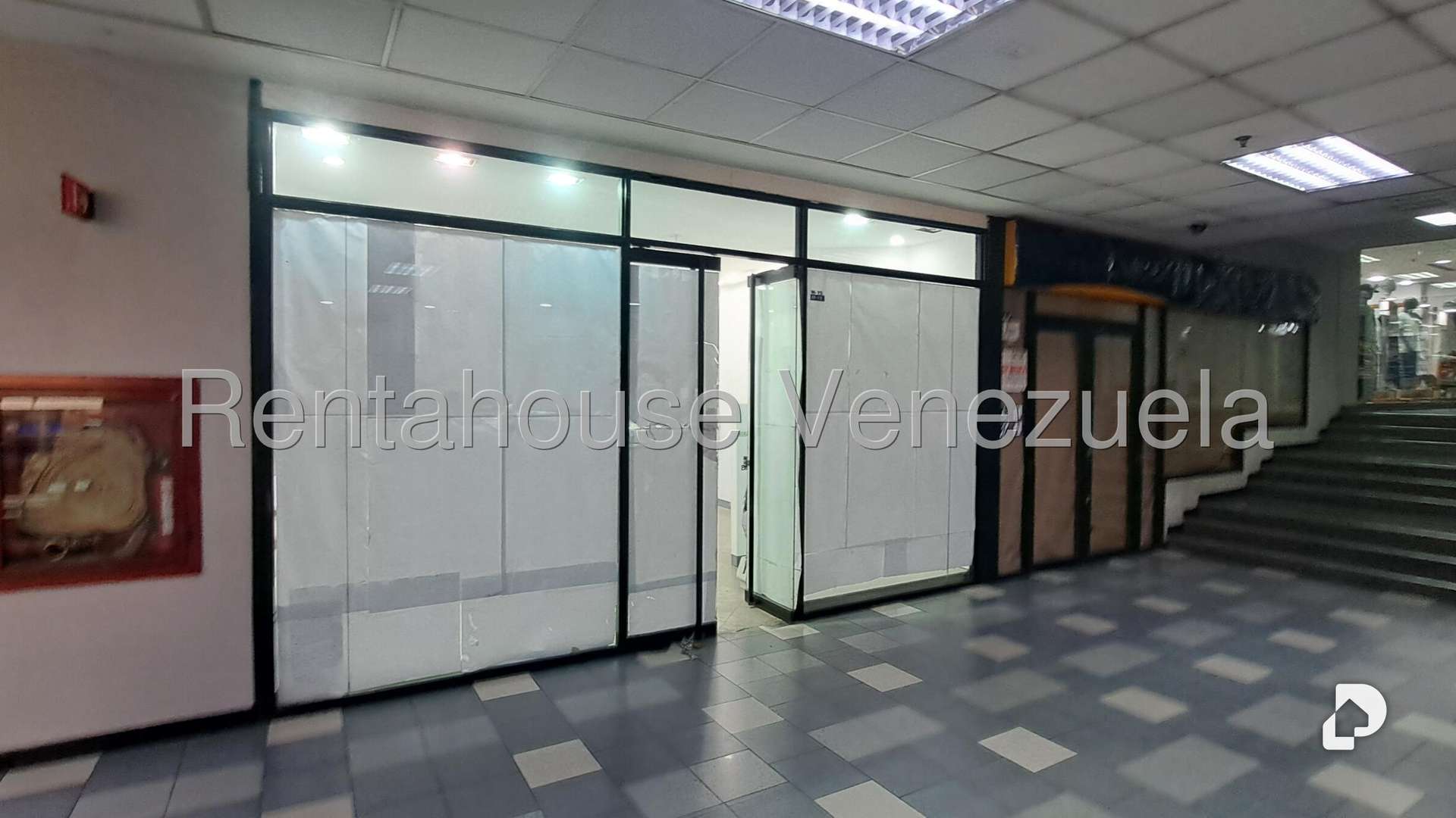 Local comercial en Parroquia Catedral, Caracas – 14