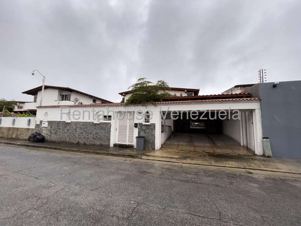 Casa en Santa Paula, Caracas - 1