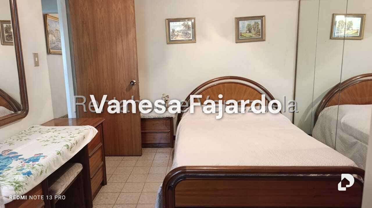 Apartamento en La Urbina, Caracas – 28