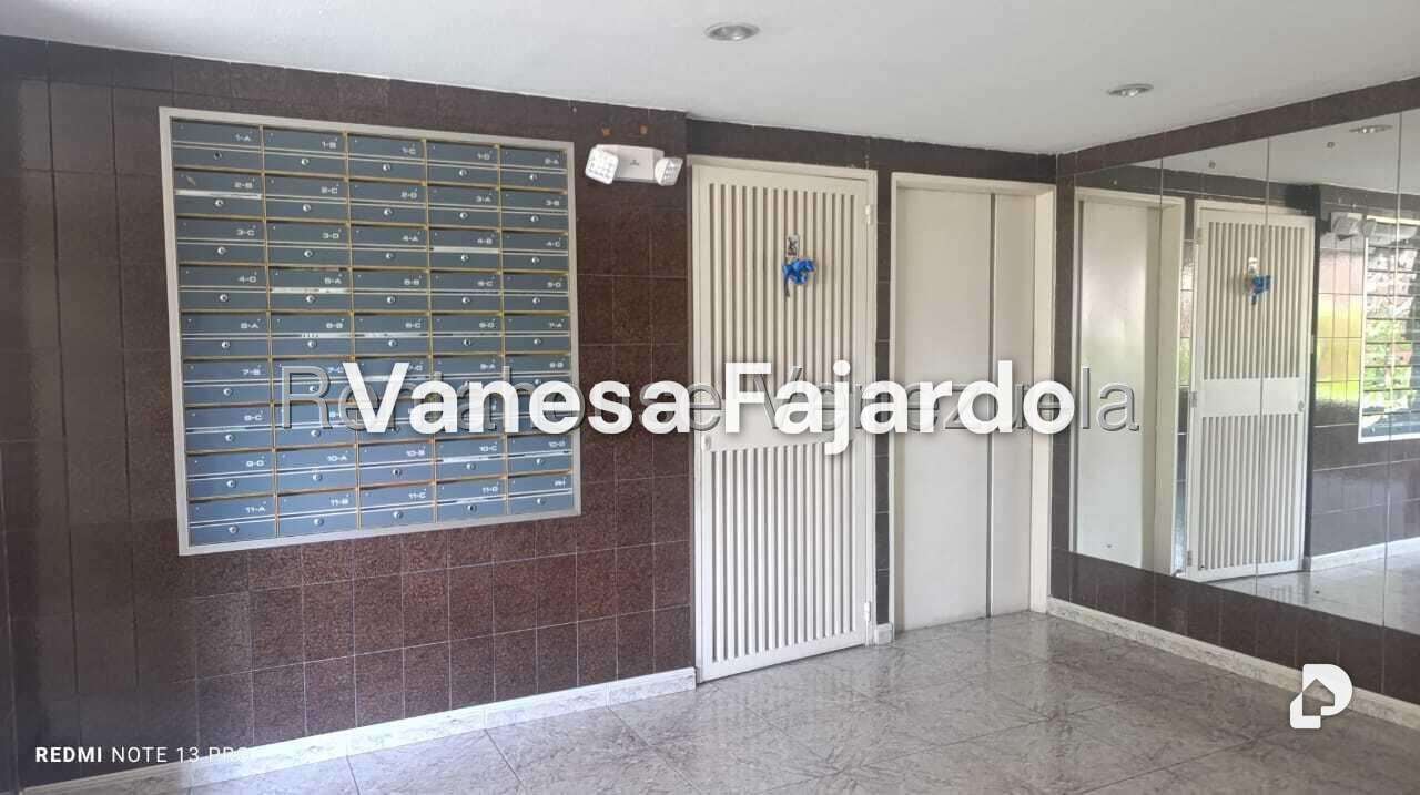 Apartamento en La Urbina, Caracas – 9