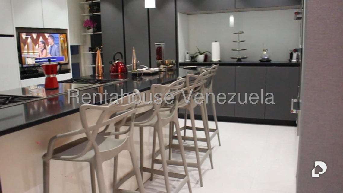 Apartamento en Campo Alegre, Caracas – 8