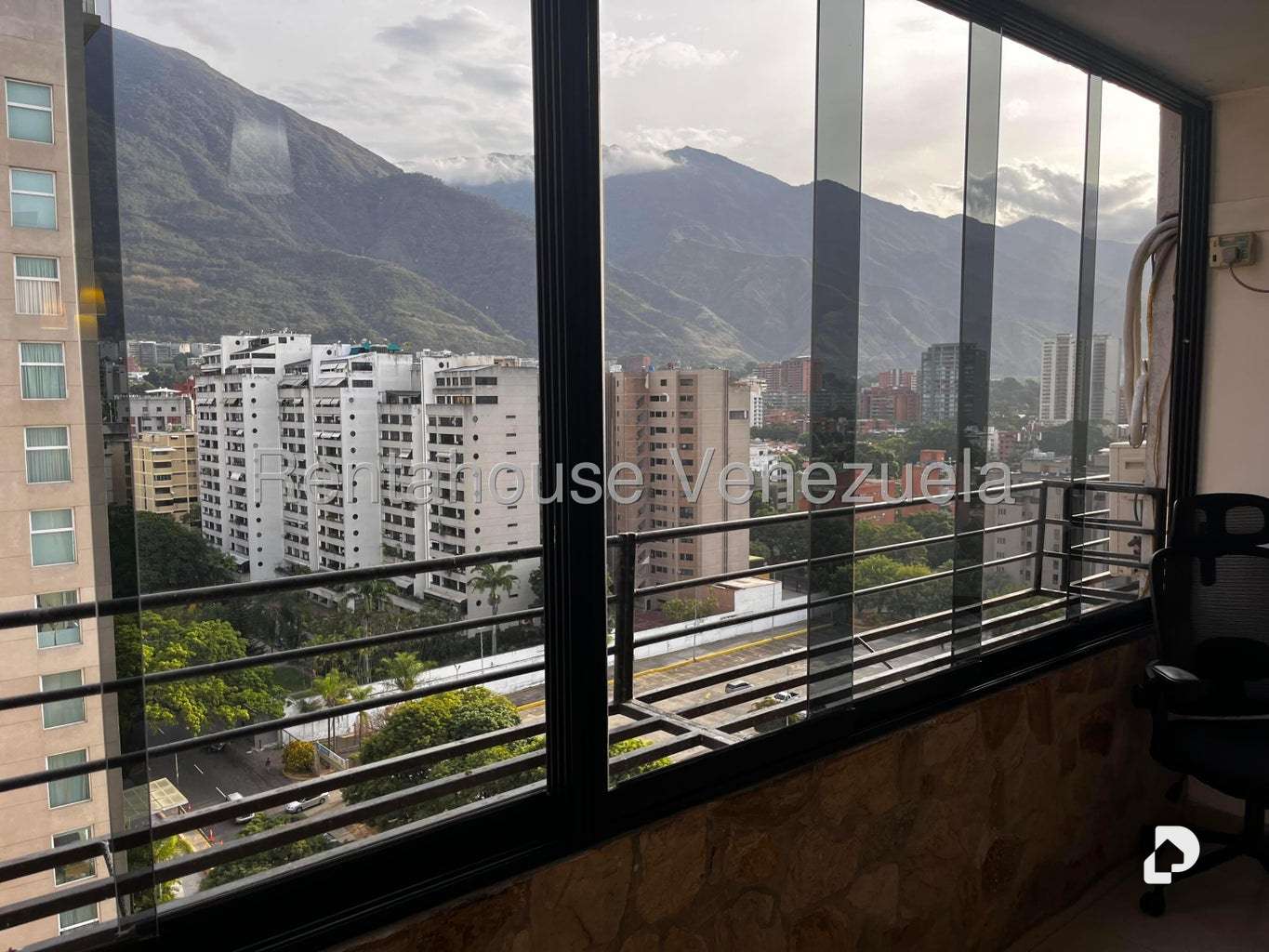 Apartamento en Santa Eduvigis, Caracas – 16