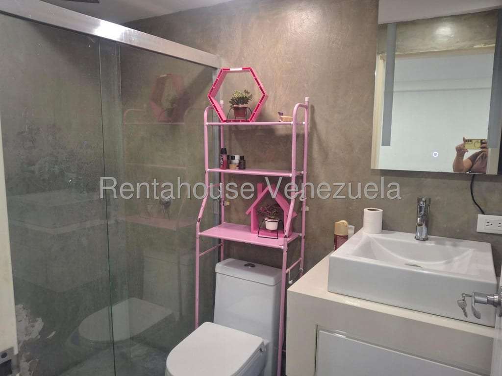 Apartamento en Santa Rosa de Lima, Caracas