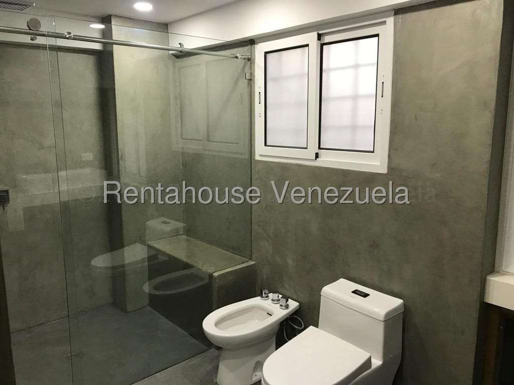 Apartamento en Santa Rosa de Lima, Caracas