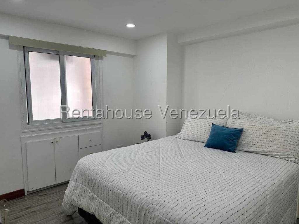 Apartamento en Santa Rosa de Lima, Caracas