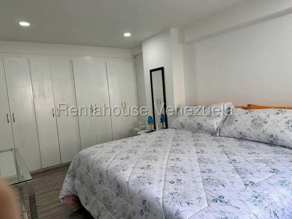 Apartamento en Santa Rosa de Lima, Caracas