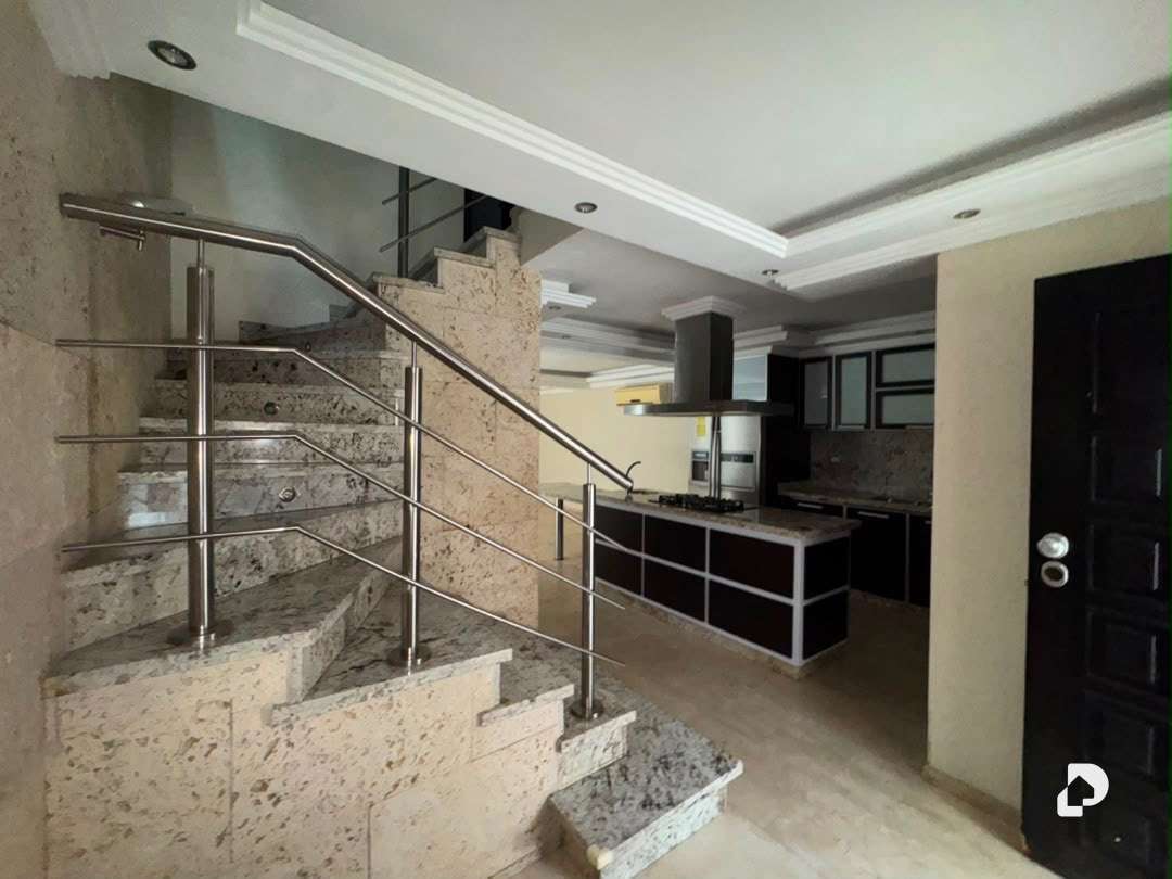Townhouse en Naguanagua Centro, Valencia – 13