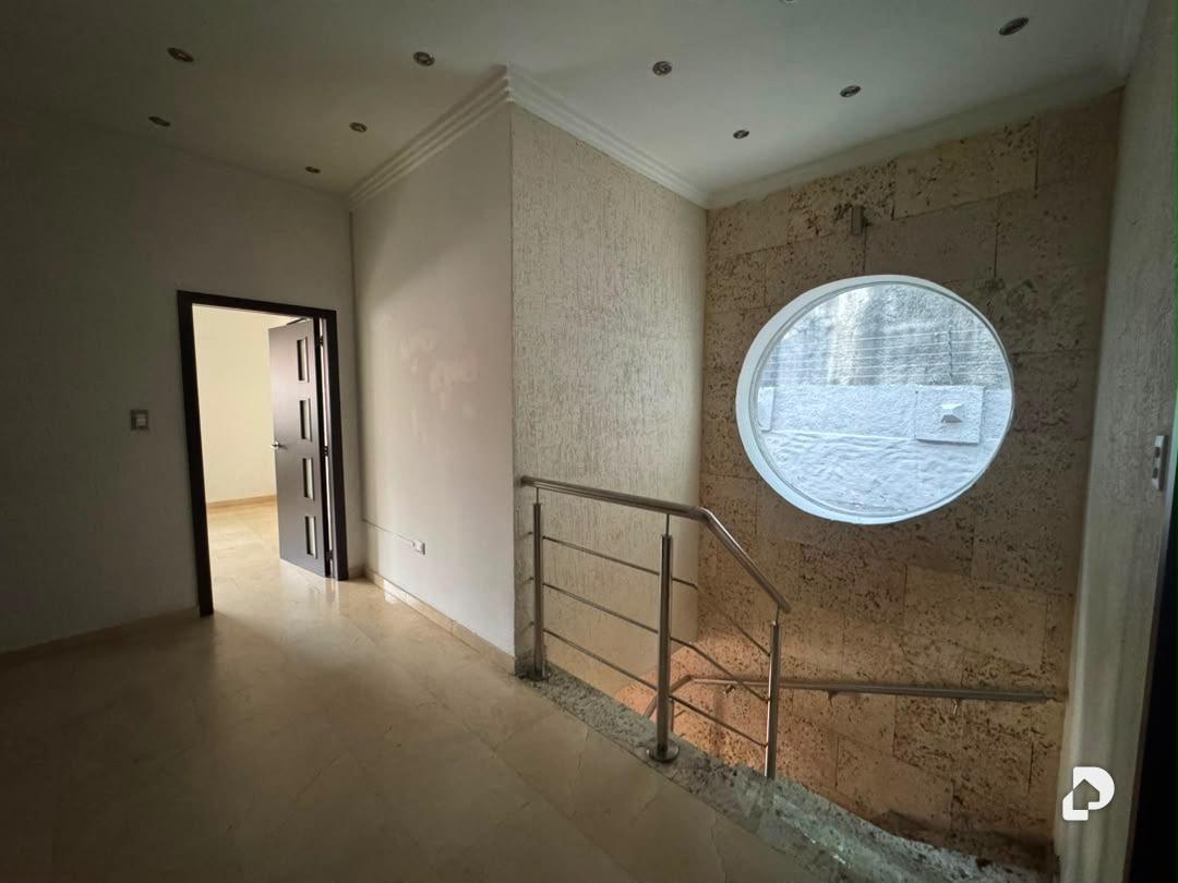 Townhouse en Naguanagua Centro, Valencia – 2