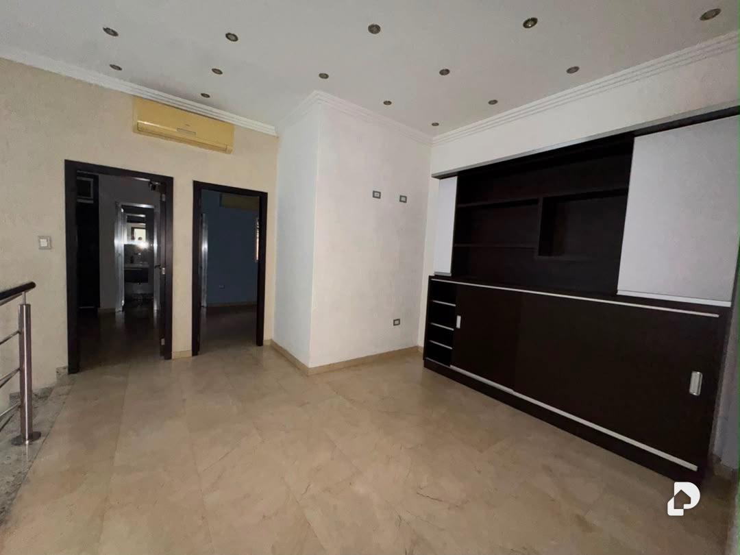 Townhouse en Naguanagua Centro, Valencia – 4