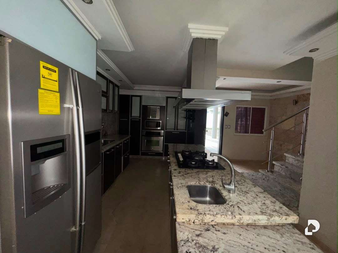 Townhouse en Naguanagua Centro, Valencia – 12