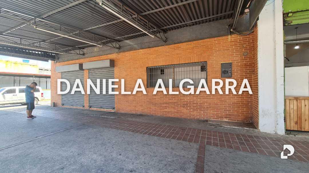 Local comercial en Av. Bolívar Norte, Valencia – 2