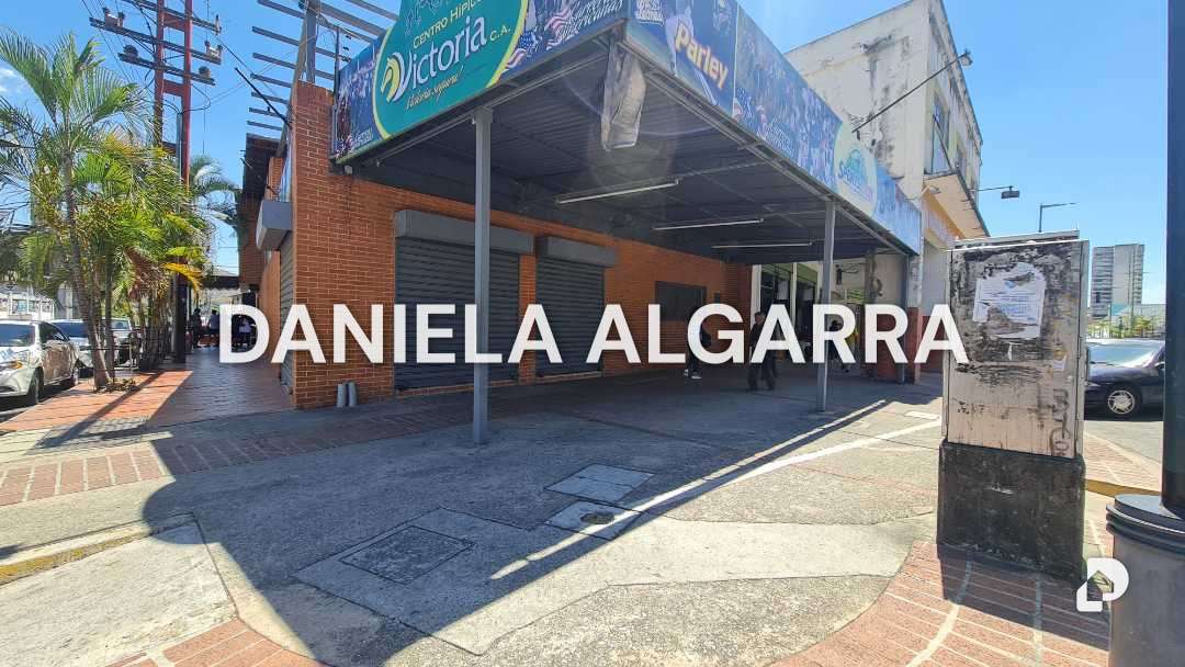 Local comercial en Av. Bolívar Norte, Valencia – 1