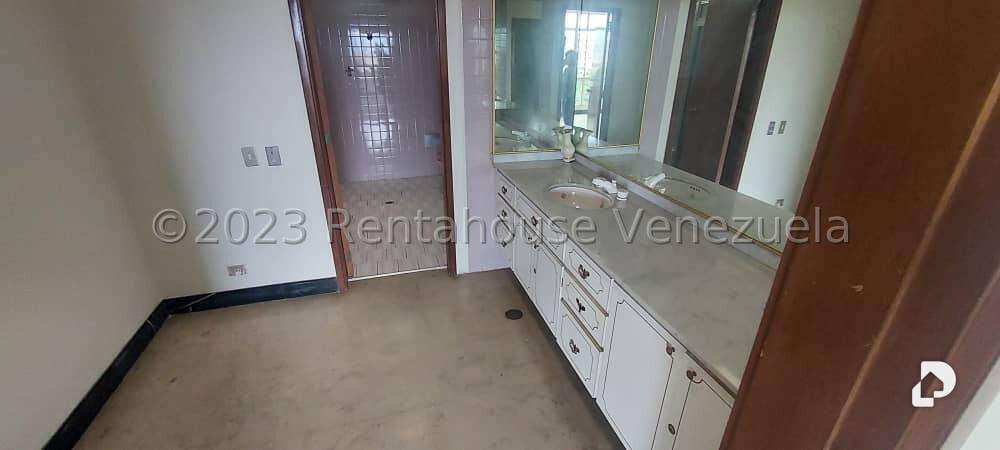 Casa en Alta Florida, Caracas – 12