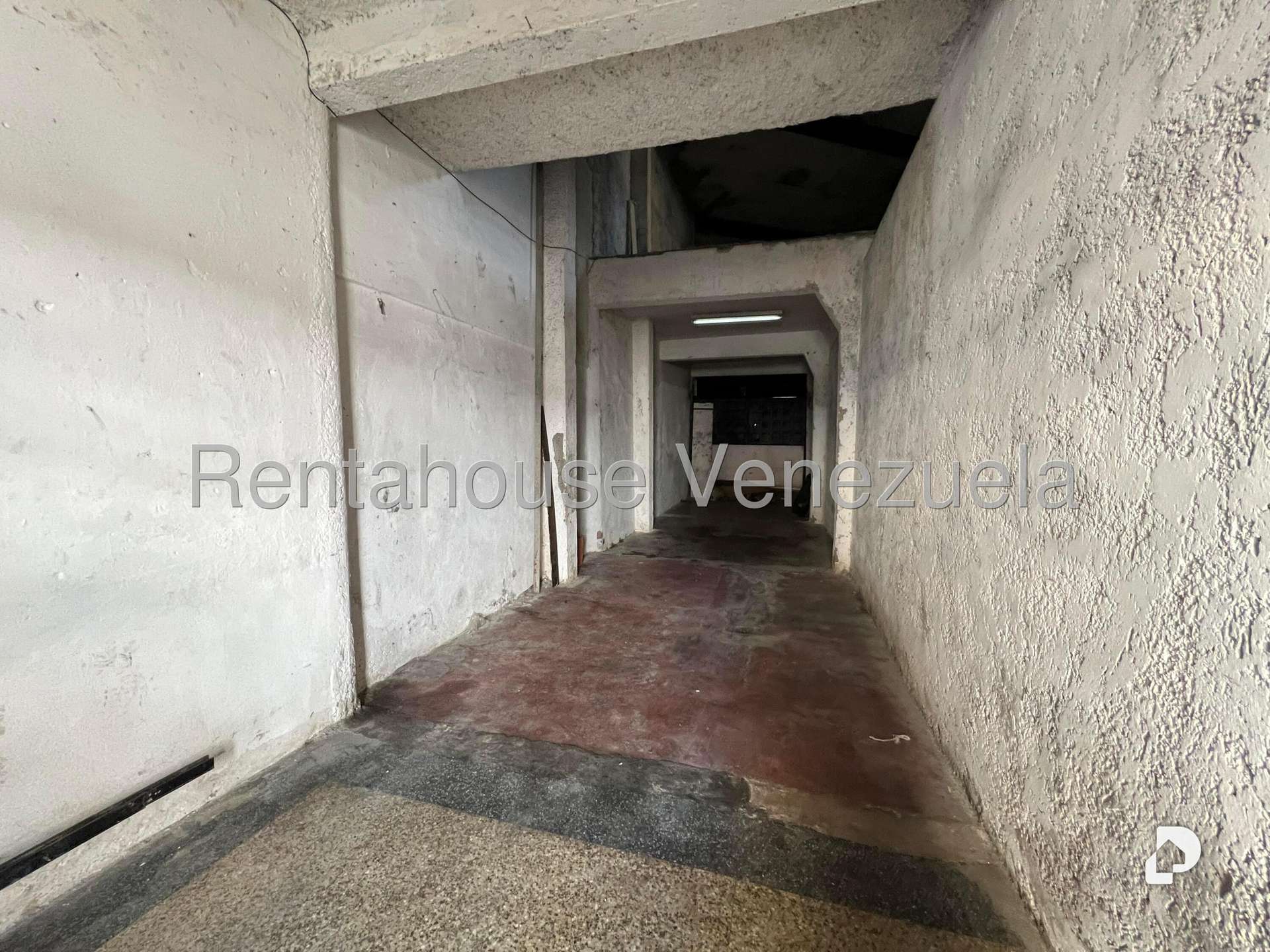 Galpón en Altamira, Caracas – 21