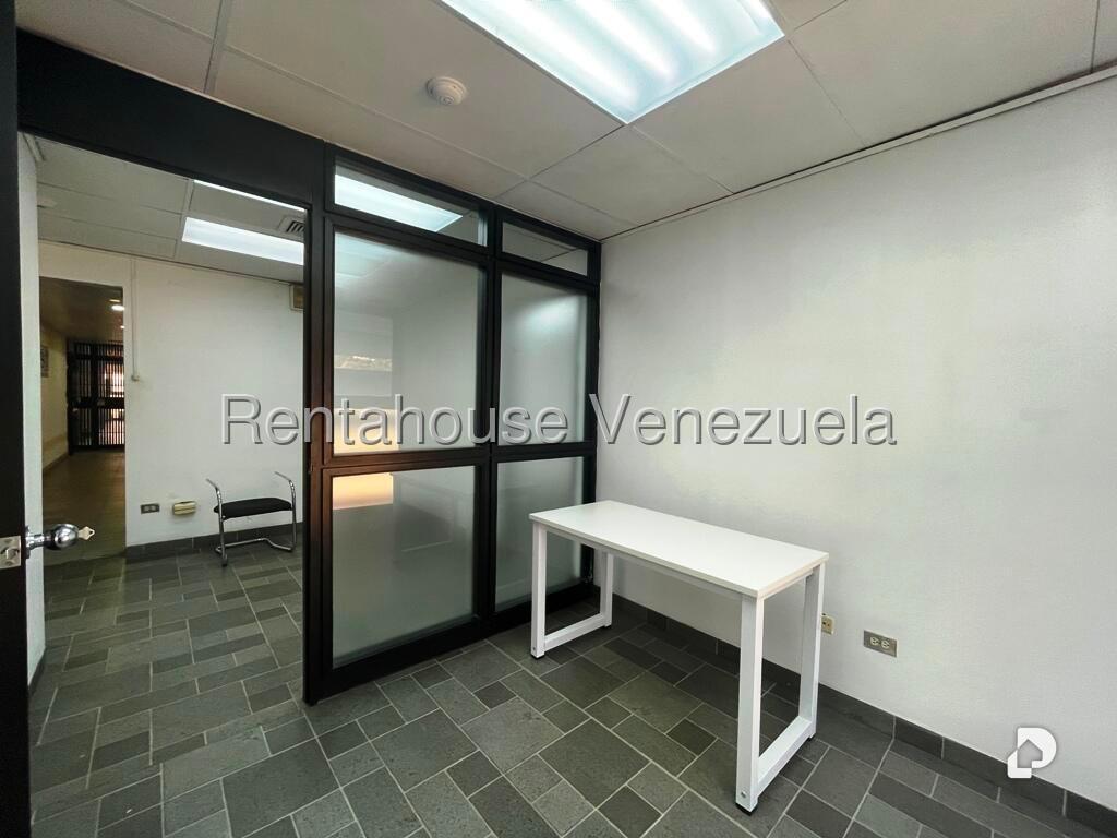 Office in Los Samanes, Caracas – 5
