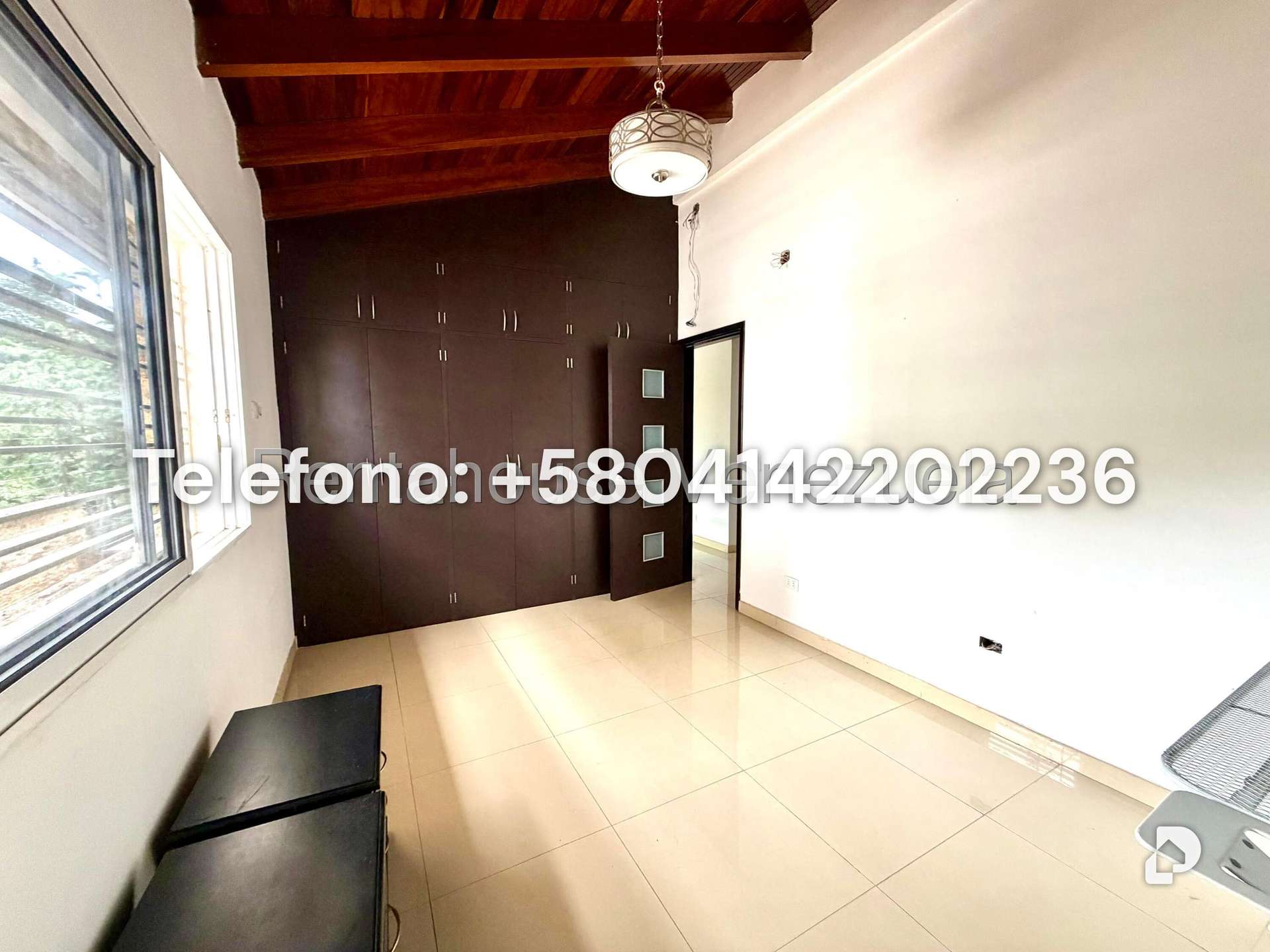Casa en Miranda, Caracas – 26