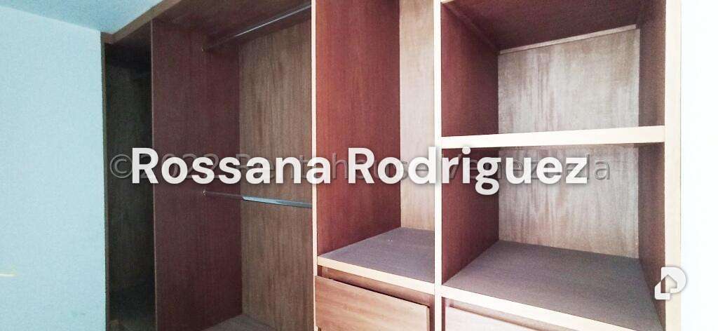 Apartamento en Campo Alegre, Caracas – 25