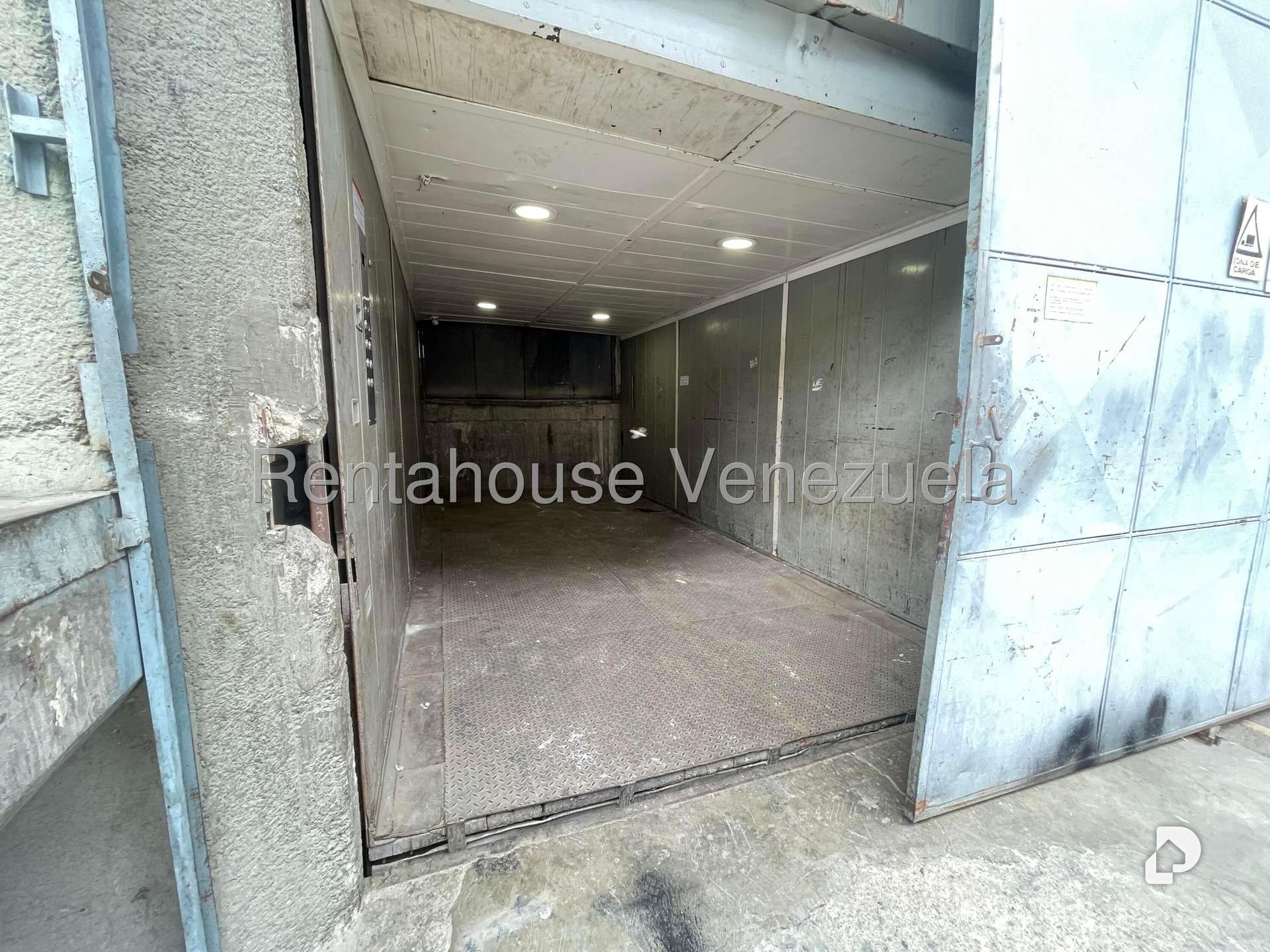Local comercial en Los Ruices, Caracas – 23