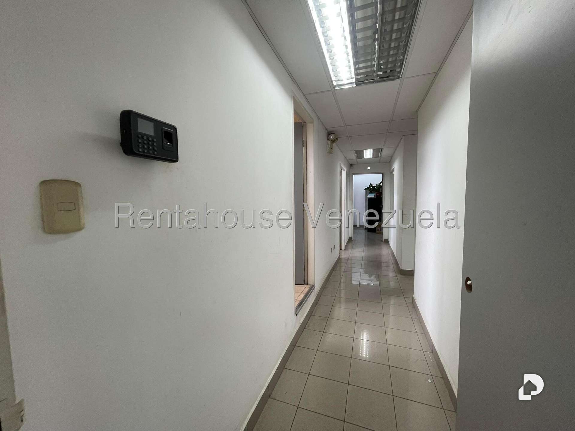 Local comercial en Los Ruices, Caracas – 21