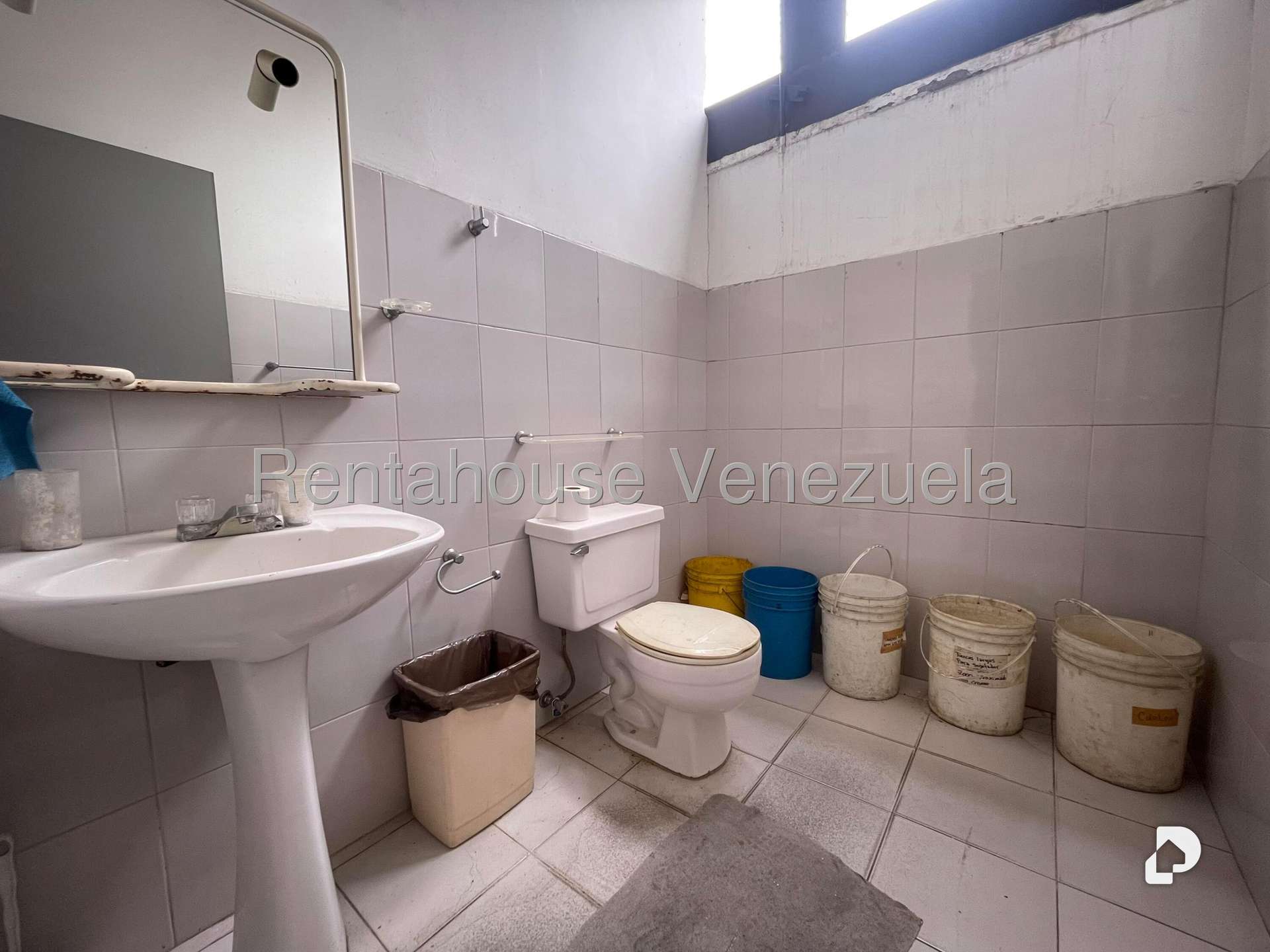 Local comercial en Los Ruices, Caracas – 19