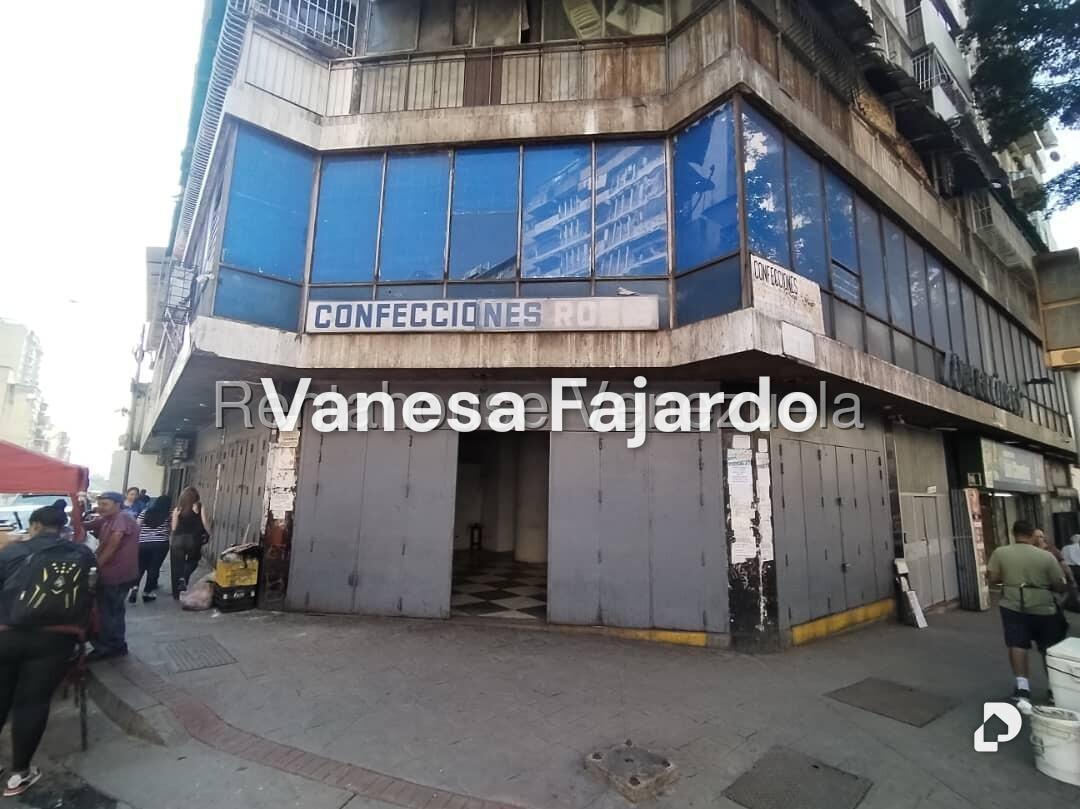 Local comercial en Parroquia La Candelaria, Caracas – 1