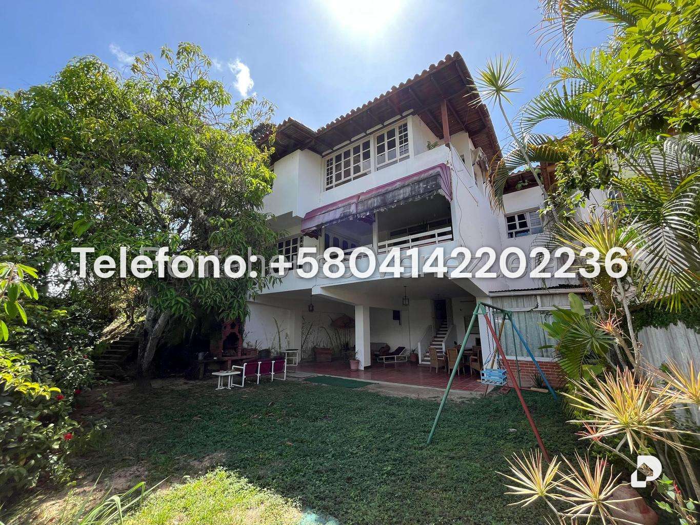 Casa en Prados del Este, Caracas – 25