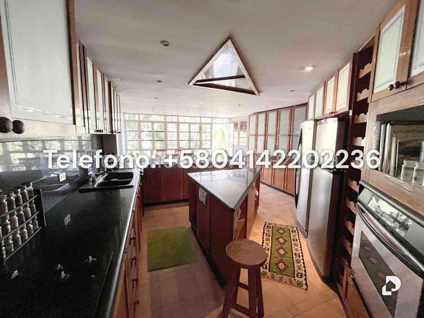 Casa en Prados del Este, Caracas – 20