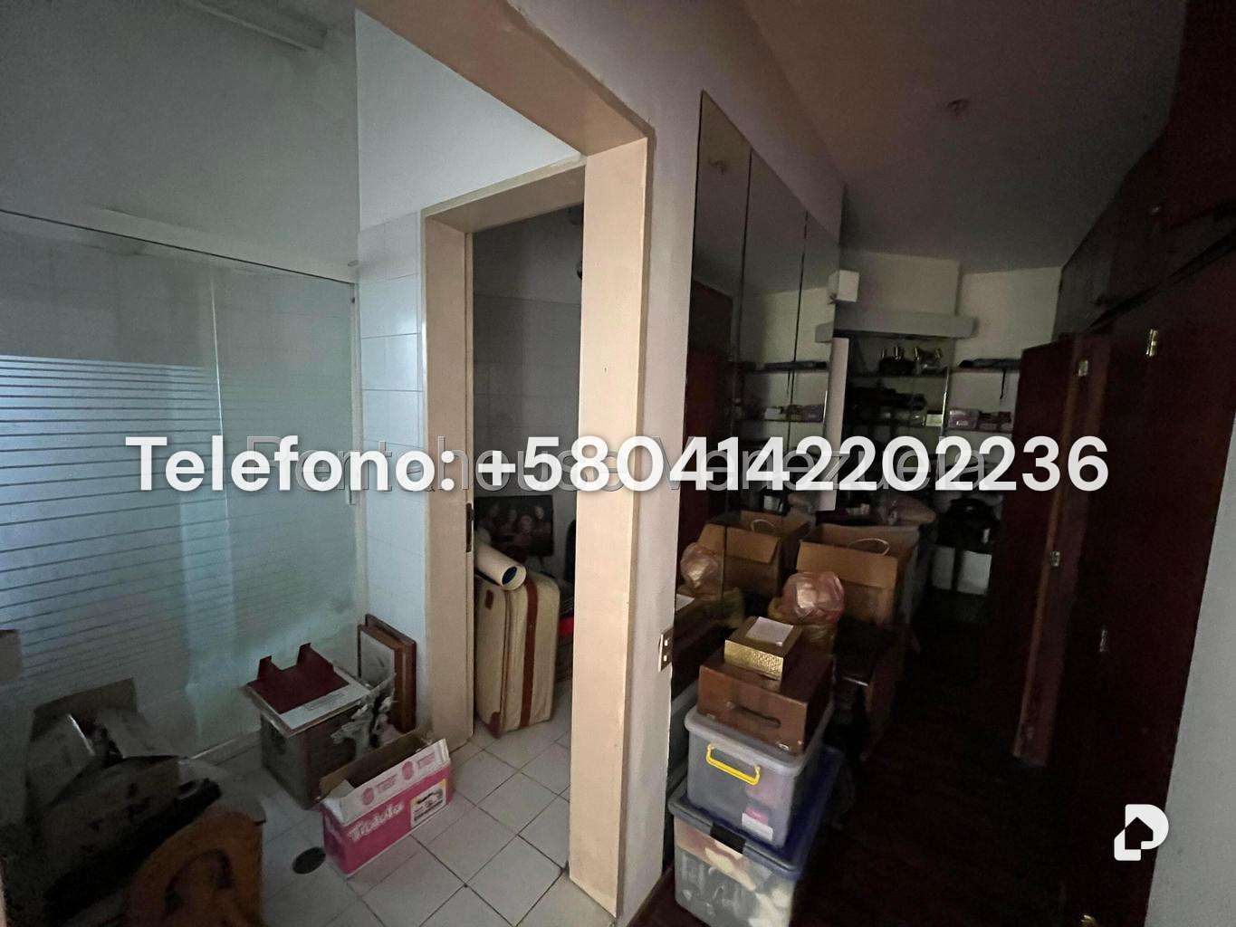 Casa en Prados del Este, Caracas – 33