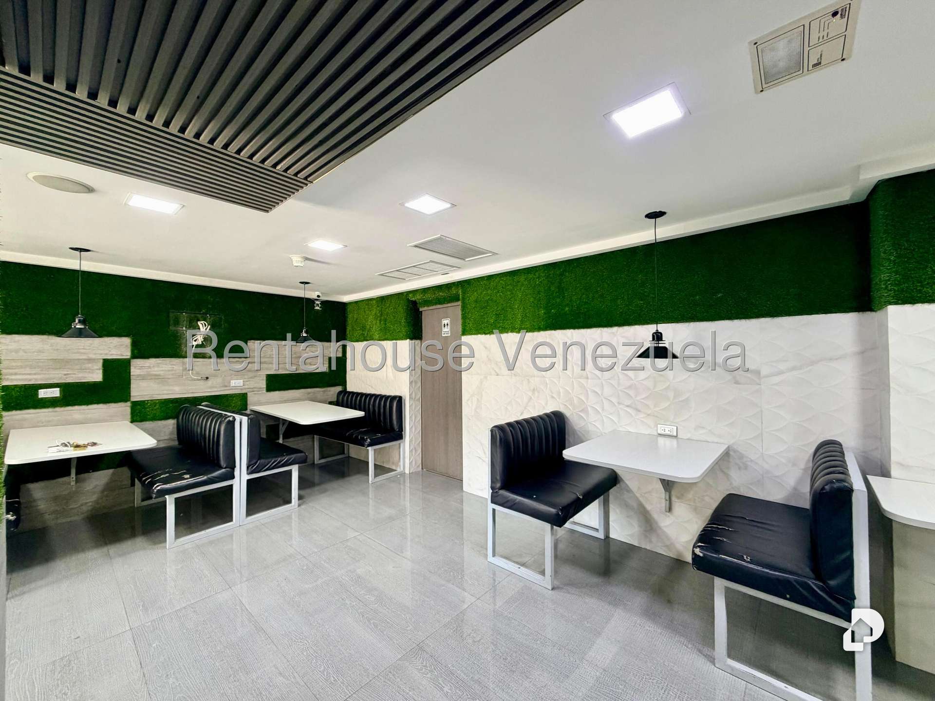 Local comercial en La Florida, Caracas – 8