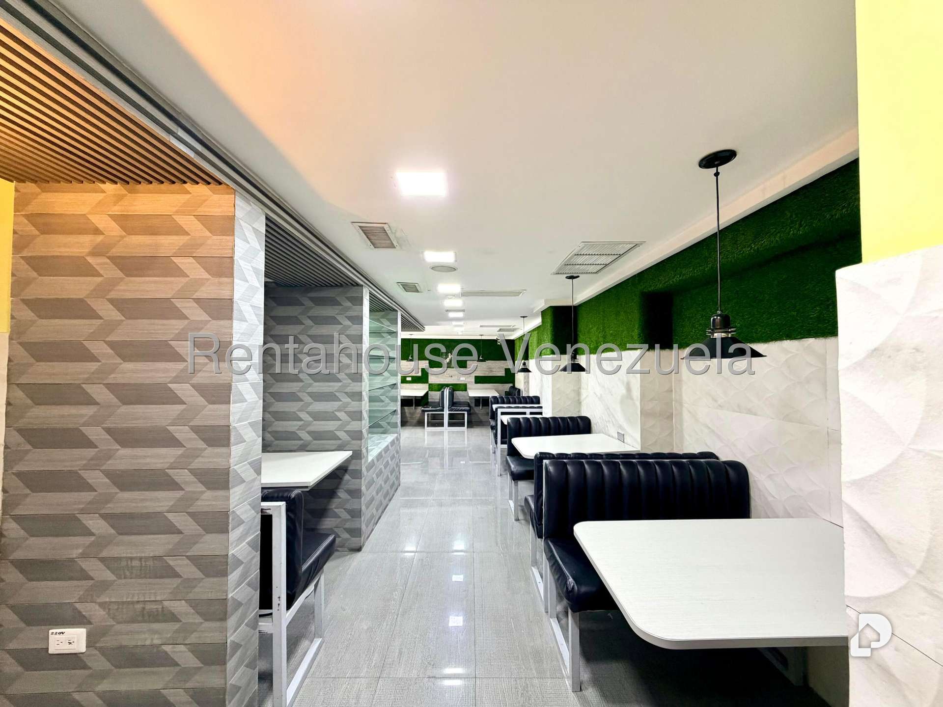 Local comercial en La Florida, Caracas – 9