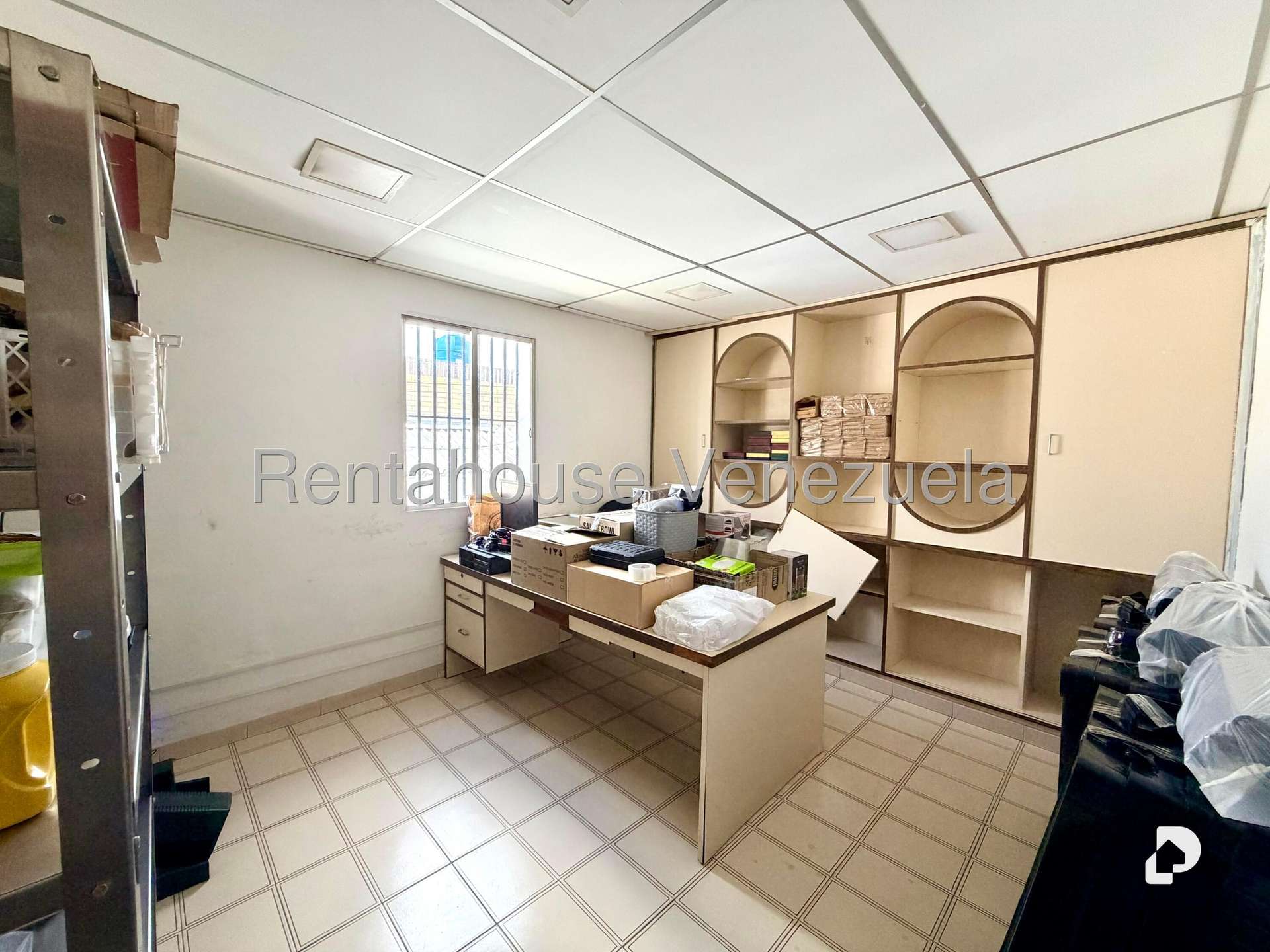Local comercial en La Florida, Caracas – 19