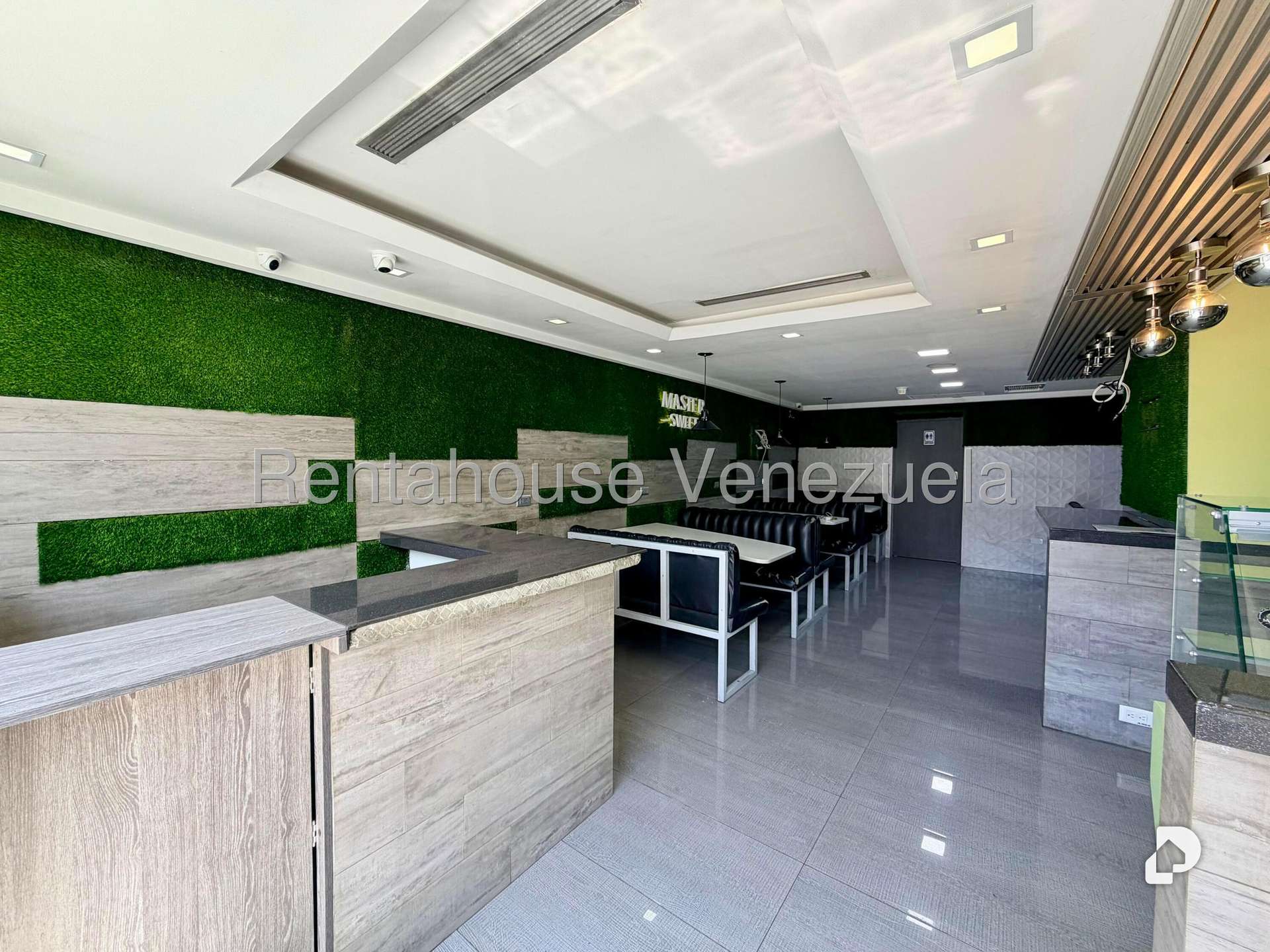 Local comercial en La Florida, Caracas – 4