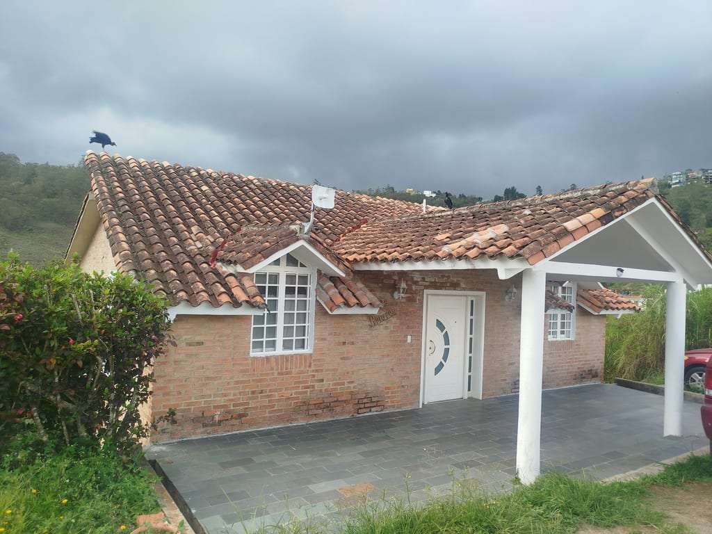 House in San Antonio de Los Altos - 1