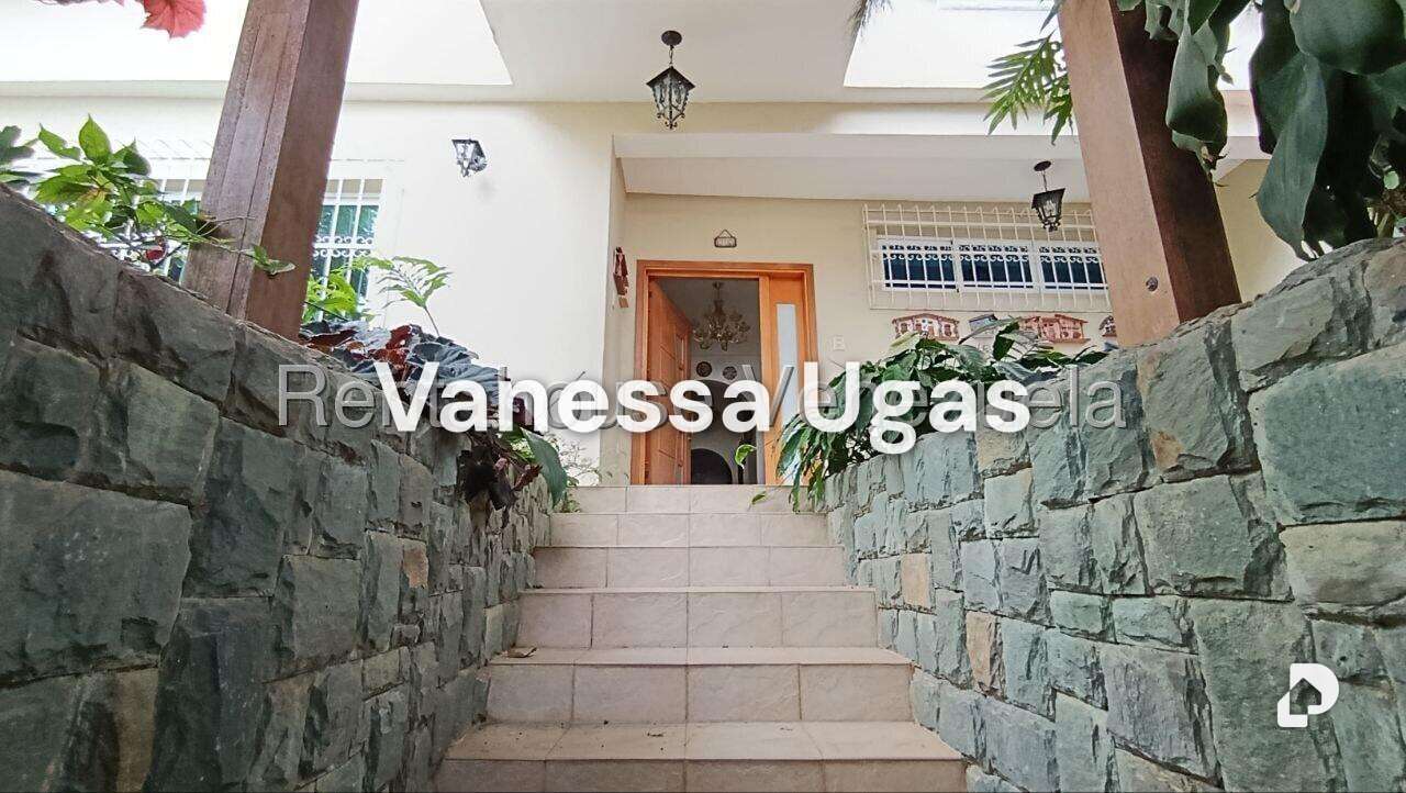 Casa en Alto Prado, Caracas – 3